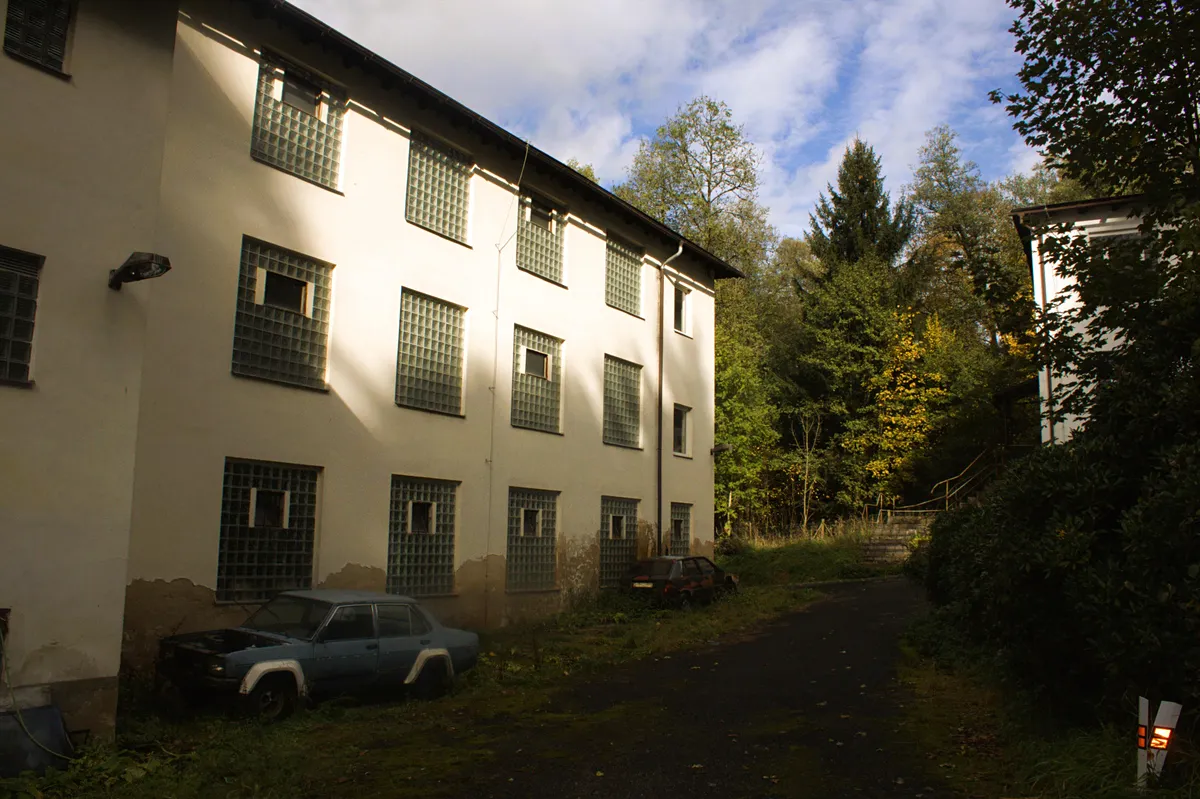 Prodej výrobní haly, prostoru 2865 m²